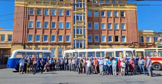 Bývalí zaměstnanci se rádi vracejí do dopravní společnosti i v důchodu