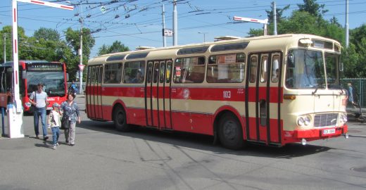 Historický autobus ŠM 11 bude jezdit v neděli na lince 33