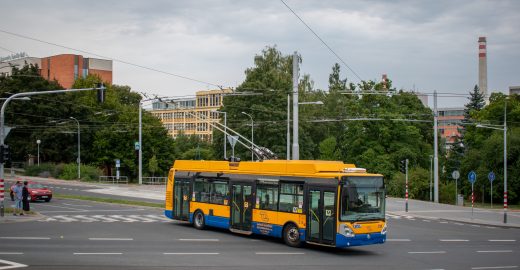 Nové křižovatky, nové palubní počítače. Vozidla DSZO budou brzy ještě „chytřejší“